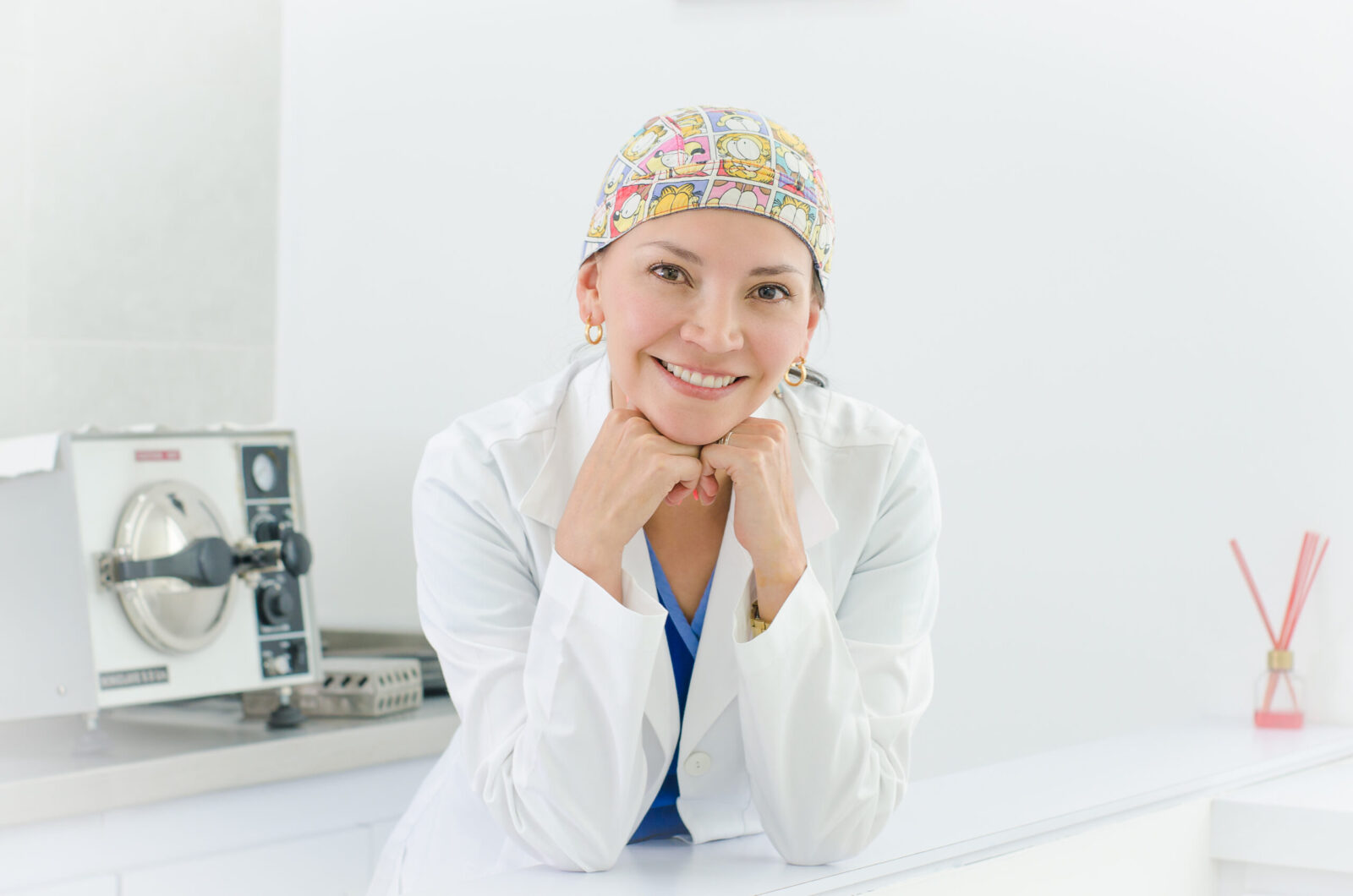 Dra. Diana Rincón en consulta odontológica